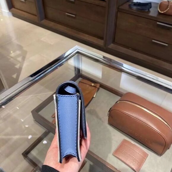 NWT Burberry Grained Calfskin House check Tartan Mix Hampshire WOC - Picture 7 of 7